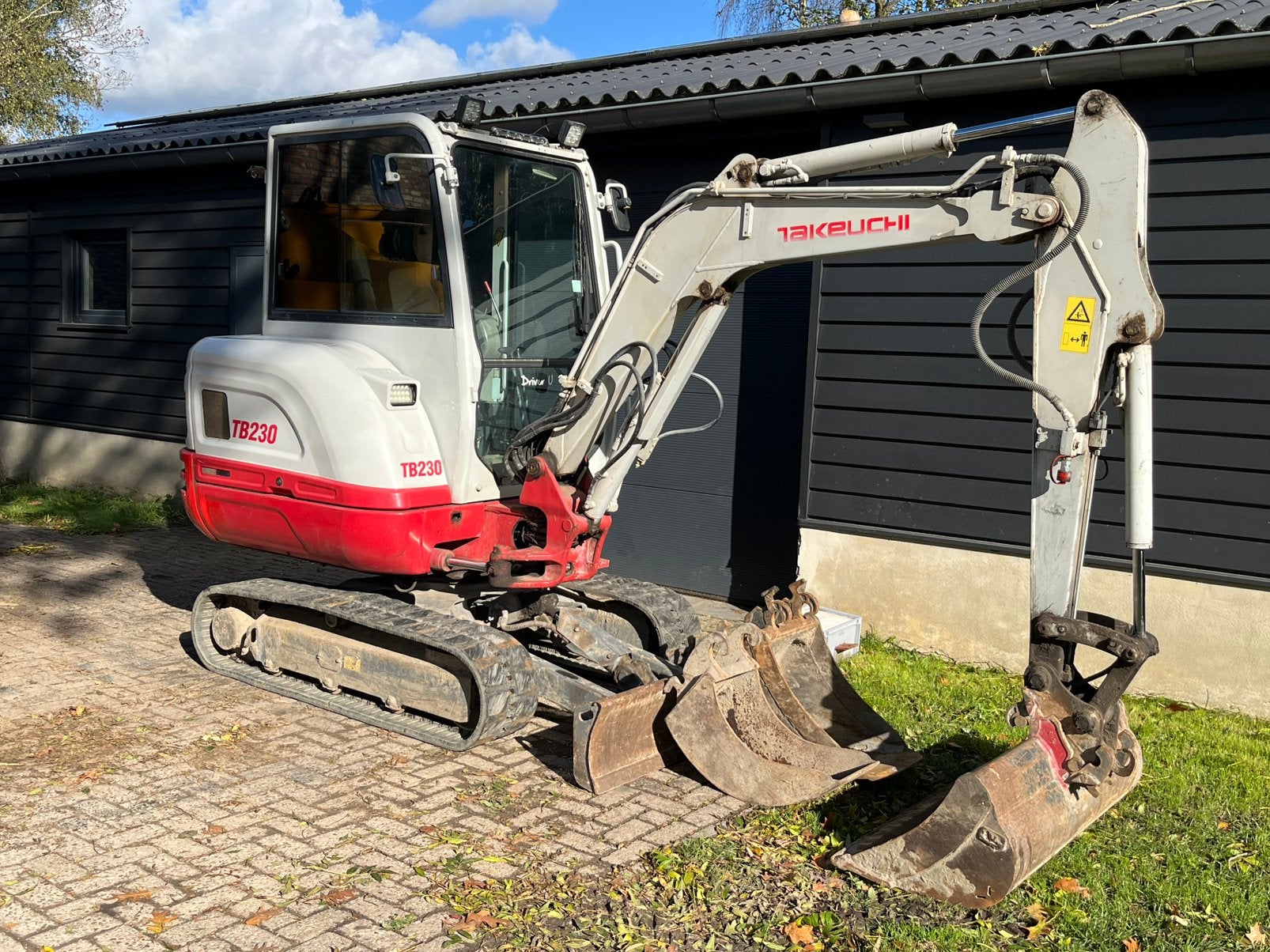 Takeuchi TB230 BJ2016 zeer nette machine!!, Zakelijke goederen, Ophalen of Verzenden, Graafmachine
