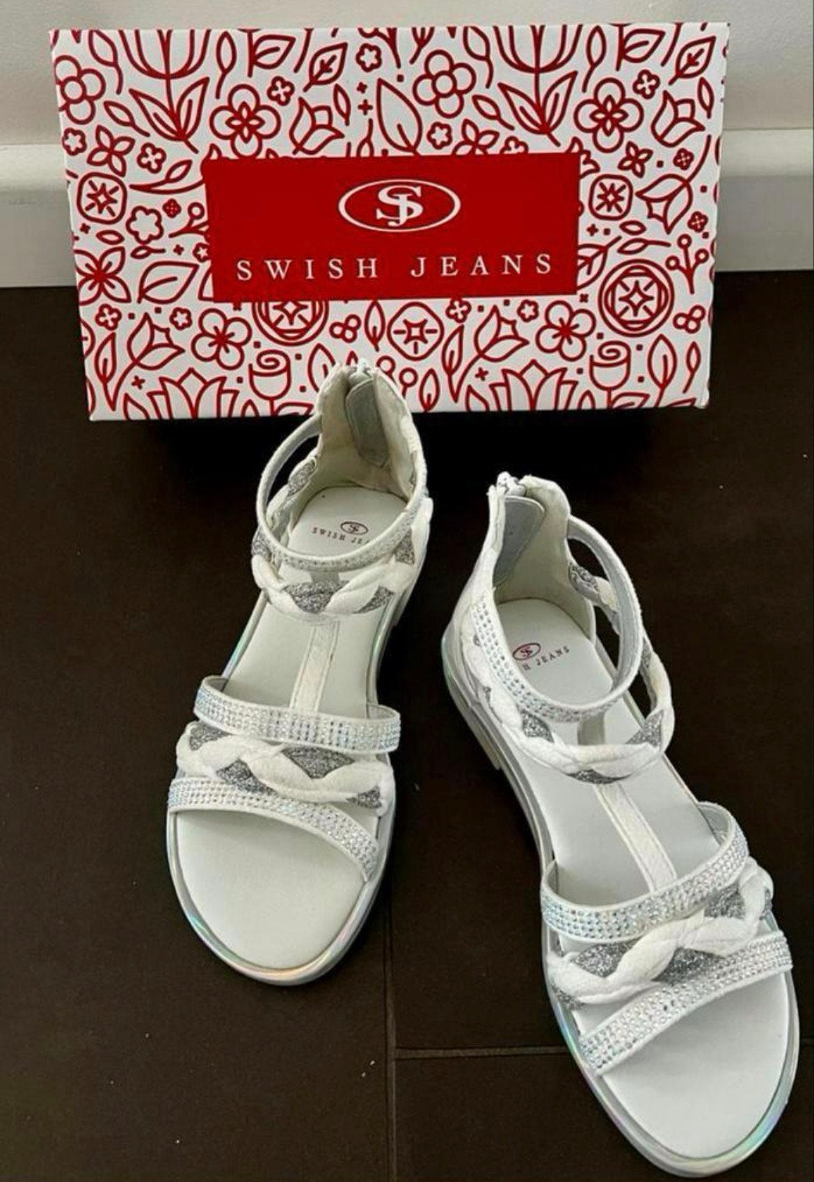 Nieuw! Swish Jeans sandalen wit maat 32 te koop, Meisje, Schoenen, Nieuw, Ophalen of Verzenden