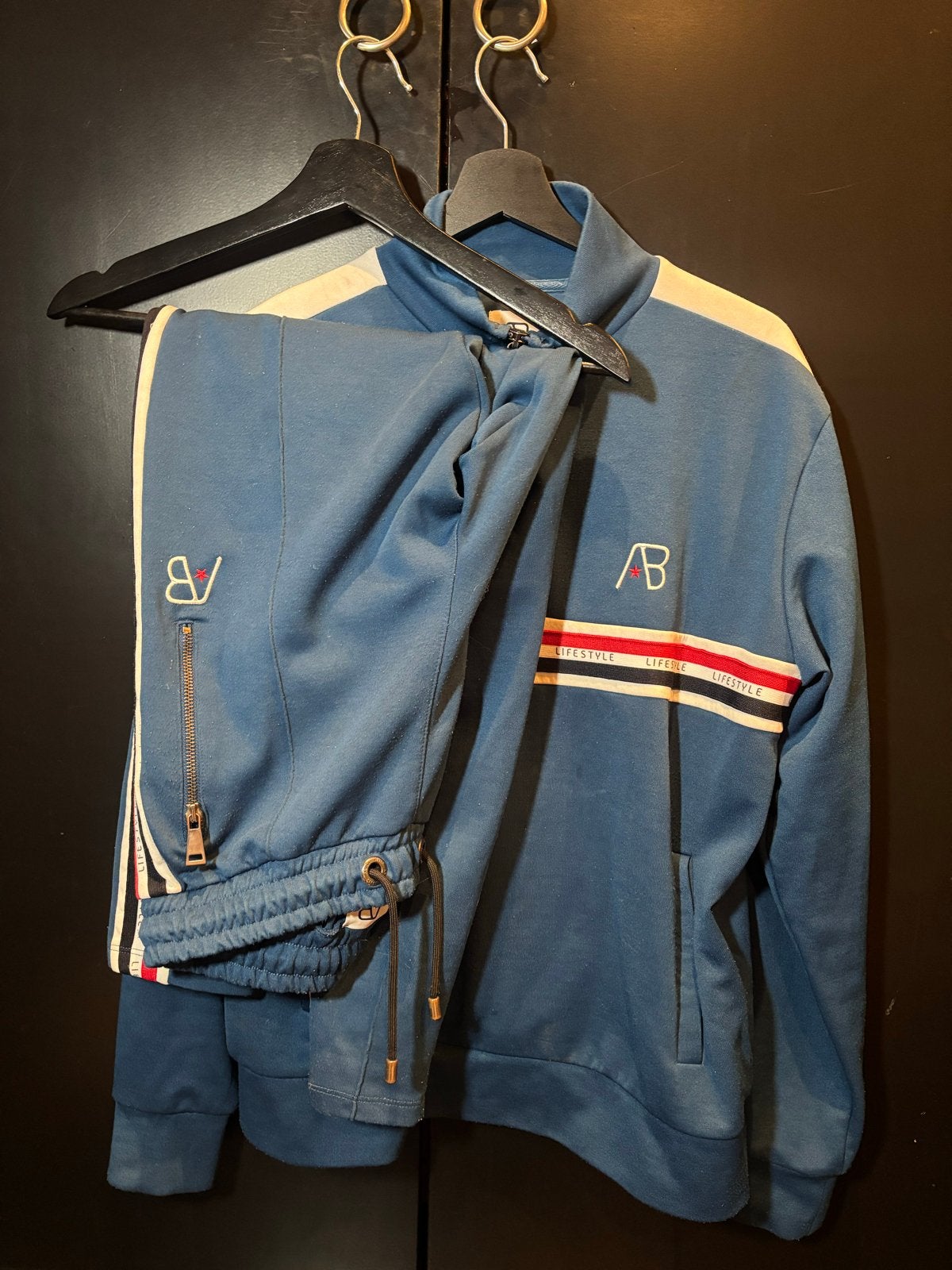 AB Lifestyle Trainingspak - Broek beschadigd, goedkope prijs, Blauw, Overige maten, Ophalen of Verzenden, Gedragen