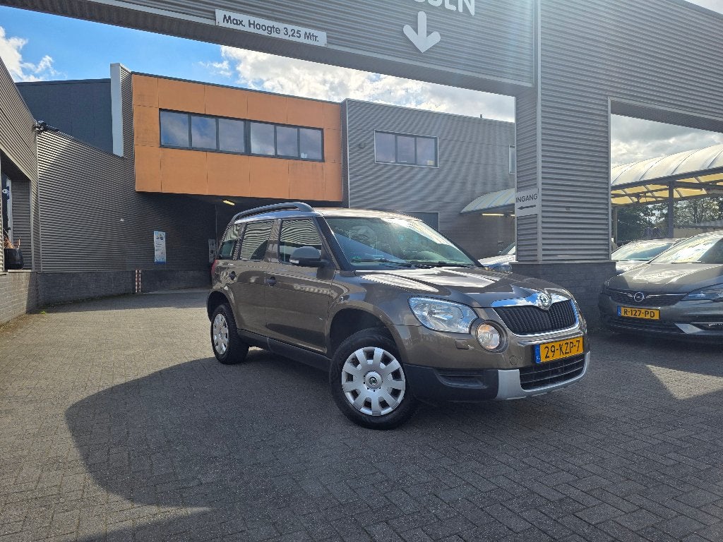 Skoda Yeti 1.2 TSI 77KW 2010 Airco new APK!!!!, Auto's, Skoda, Voorwielaandrijving, Stof, Zwart, 4 cilinders