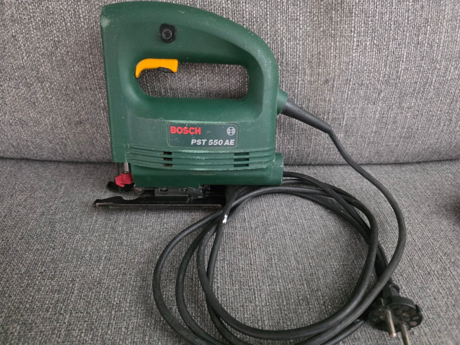 Decoupeerzaag Bosch PST550AE, Gebruikt, Decoupeerzaag, Ophalen of Verzenden, 30 tot 70 mm