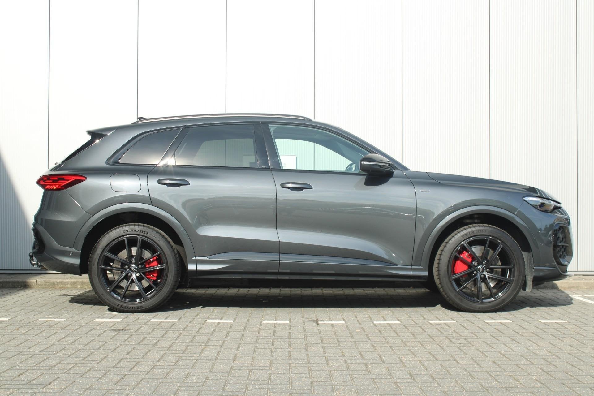 Audi Q5 TFSI 367pk e-hybrid quattro S edition Competition |, Automaat, 12 maanden, Gebruikt, 4 cilinders