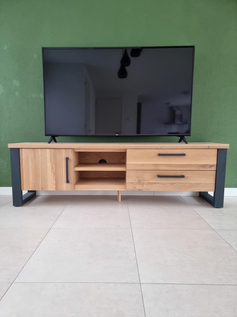 Pronto Verato TV-meubel - Eikenhout met metalen frame, Ophalen, Modern, industrieel, Eikenhout, Zo goed als nieuw