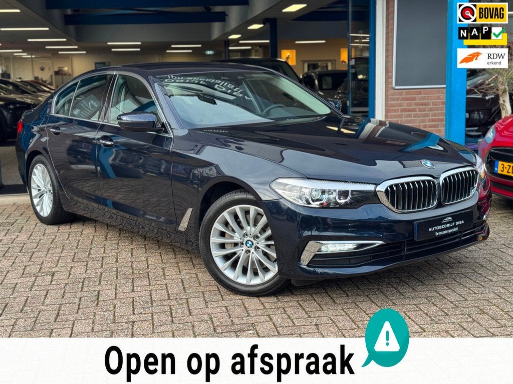 BMW 5-serie 530i Executive LUXURY 2017 NAVI LEDER CLIMA NAP!, Auto's, BMW, Bedrijf, Te koop, 5-Serie, 360° camera, ABS, Achteruitrijcamera