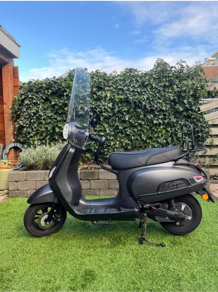 Elektrische scooter 52 km/u | 2 accu | 70-90 km bereik, Ophalen, Maximaal 45 km/u, Elektrisch, Zo goed als nieuw