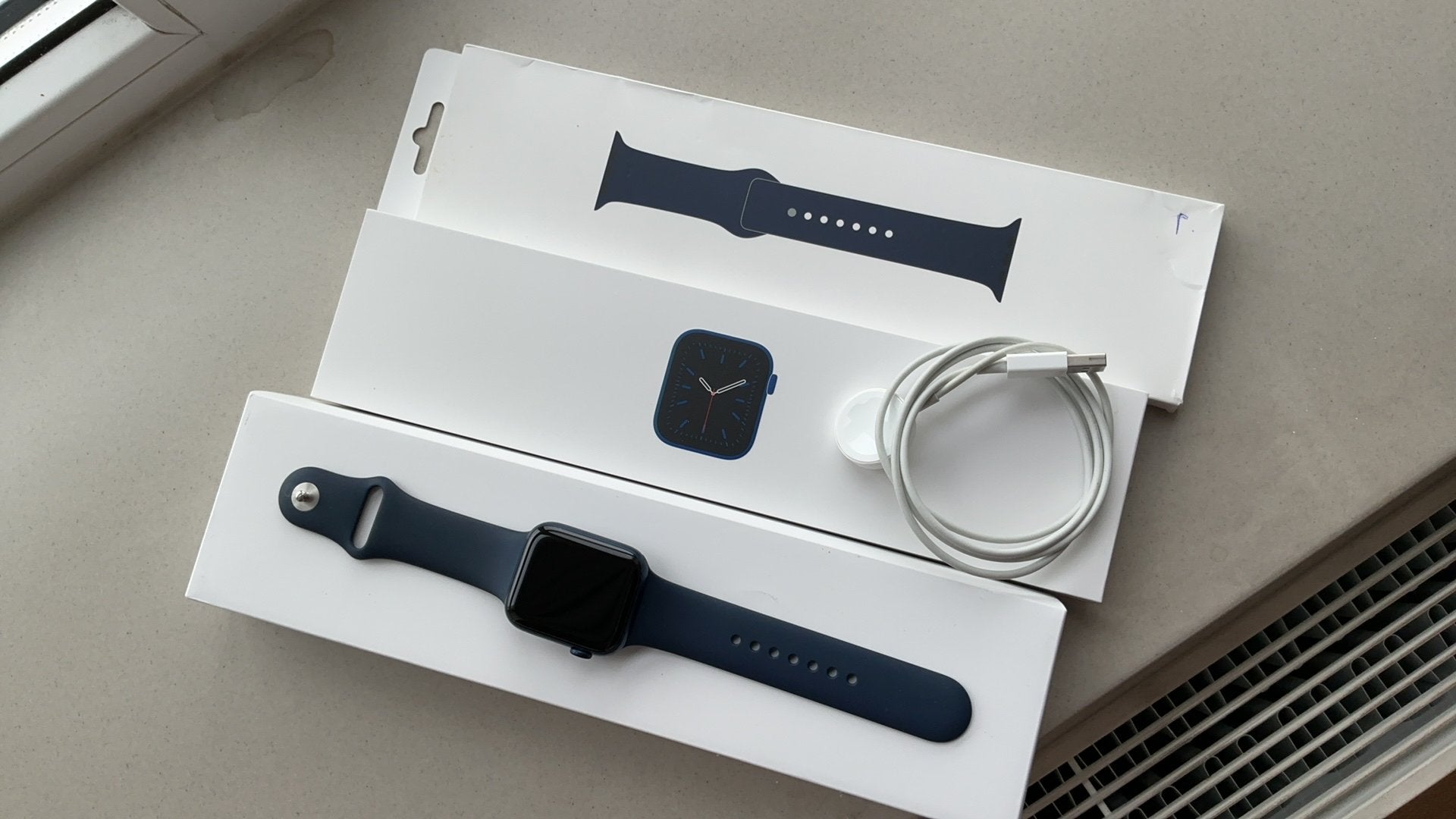 Apple watch series 6 44 mm blauw, puntgaaf zo goed als nieuw, Ophalen, Stappen, Blauw, IOS