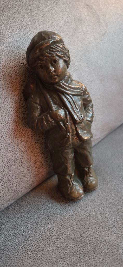 Bronzen beeldje 'Jongen met muts' van Geert Kunen, Ophalen of Verzenden