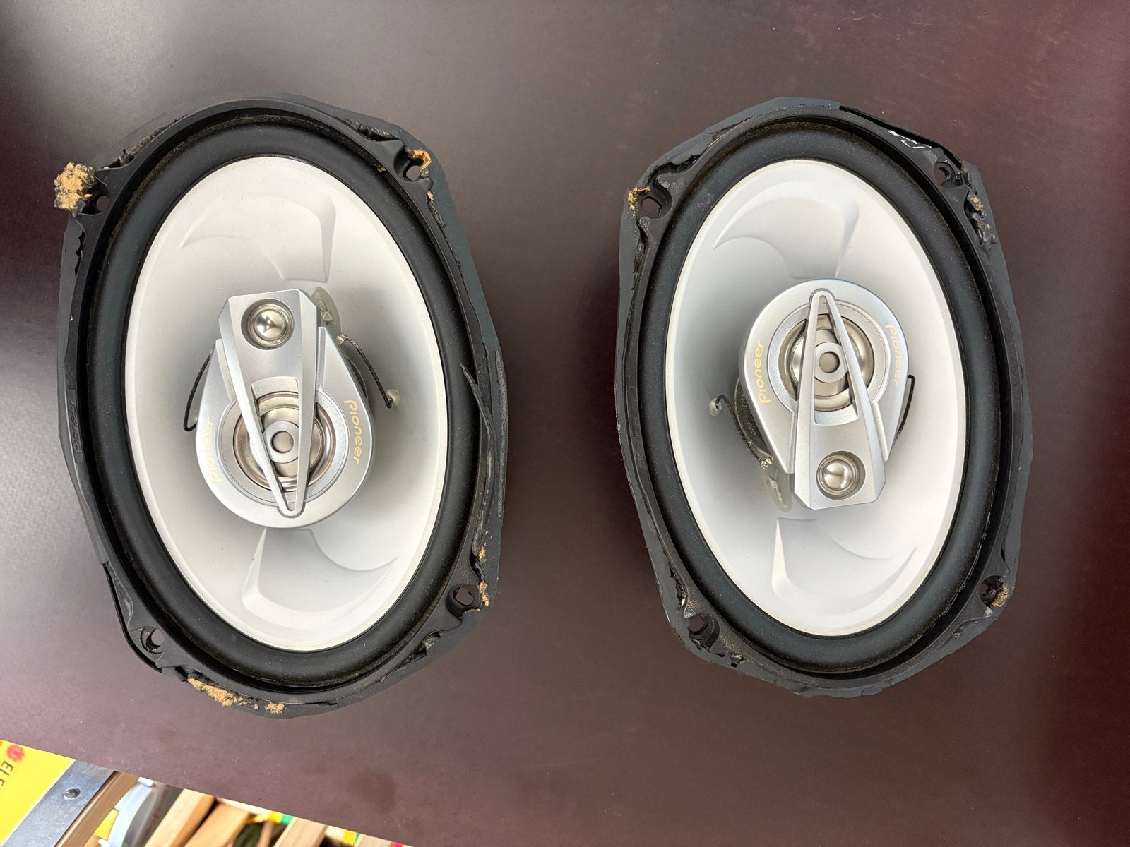 Pioneer 300w autospeakers met versterker kabels, Ophalen of Verzenden, Gebruikt