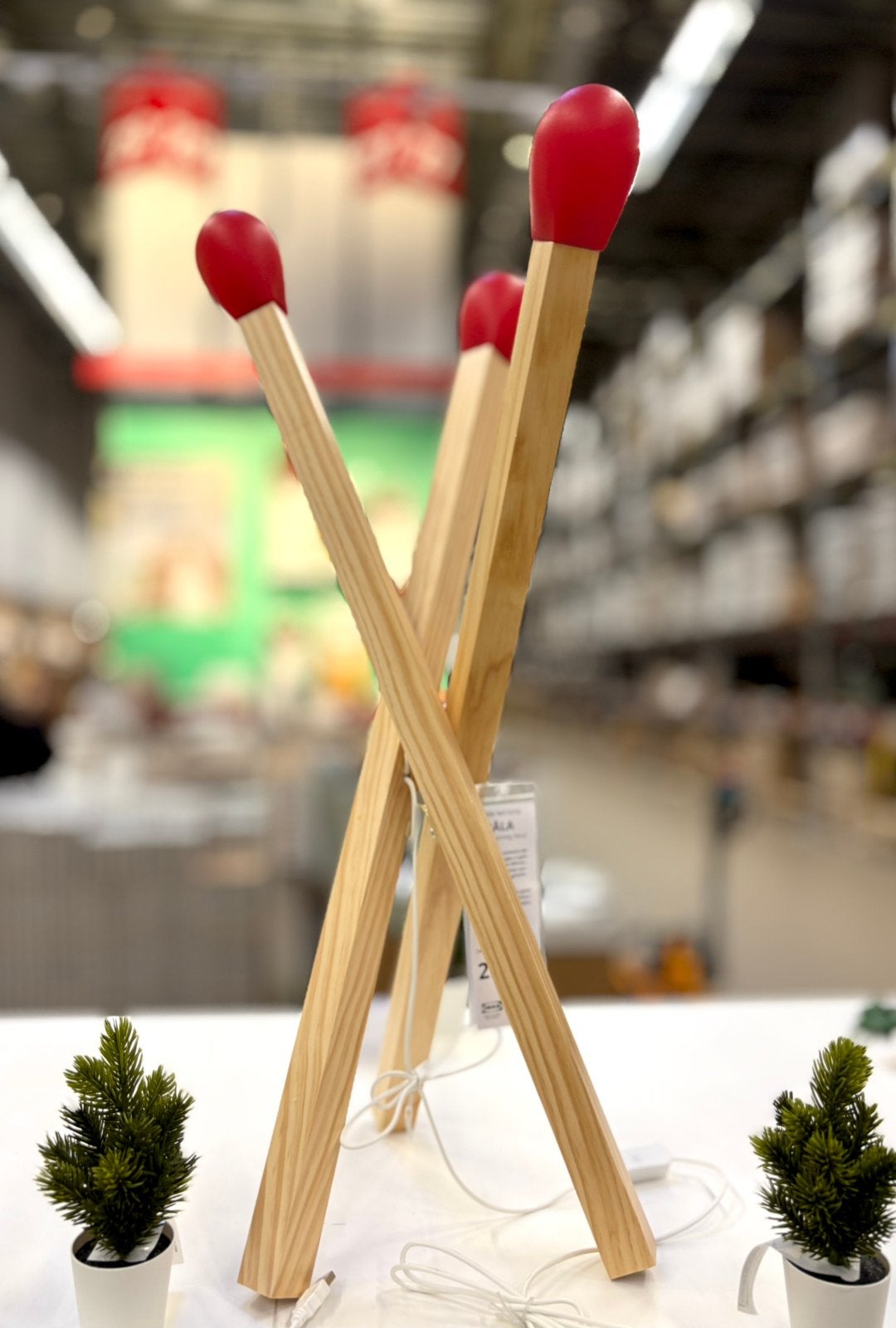 IKEA Led Lamp in Lucifervorm, Huis en Inrichting, Verzenden, Zo goed als nieuw