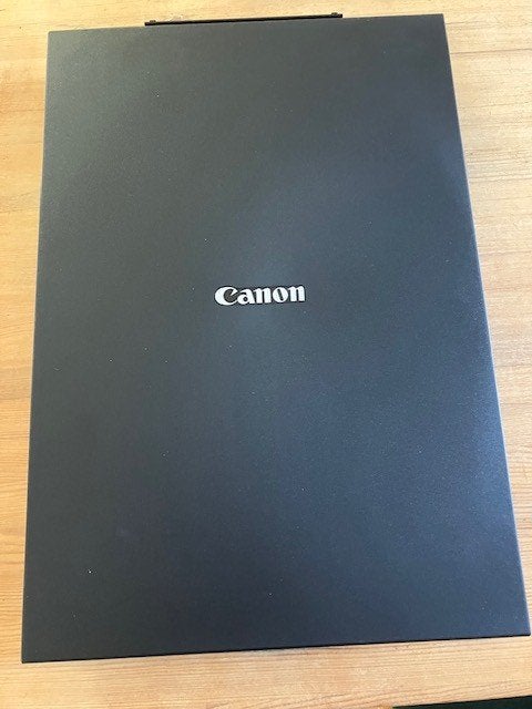Canon Canoscan Lide 300, Computers en Software, Windows, Canon, Zo goed als nieuw, Flatbedscanner
