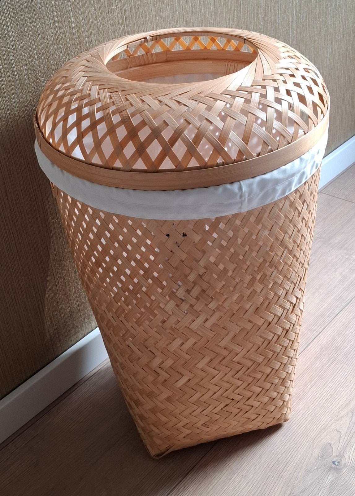 Nieuwe Ikea Saluding bamboe wasmand 50 l
Wasmand, handgemaak, Ophalen, Nieuw