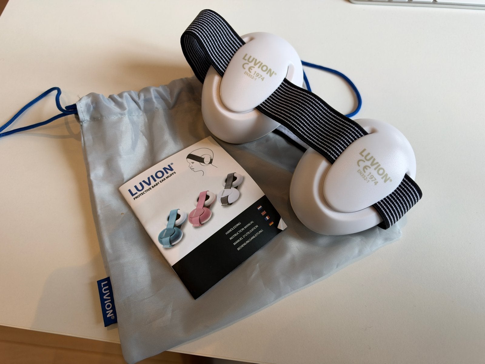 Luvion baby gehoorbescherming - Ideaal voor feest/vliegen, Ophalen of Verzenden, Zo goed als nieuw