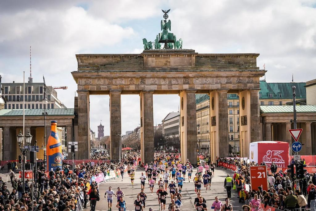 Gezocht: BMW BERLIN-MARATHON startbewijs, Eén persoon