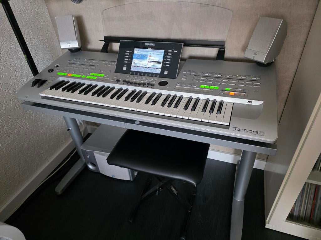 Yamaha Tyros 3 XXL, Ophalen, Yamaha