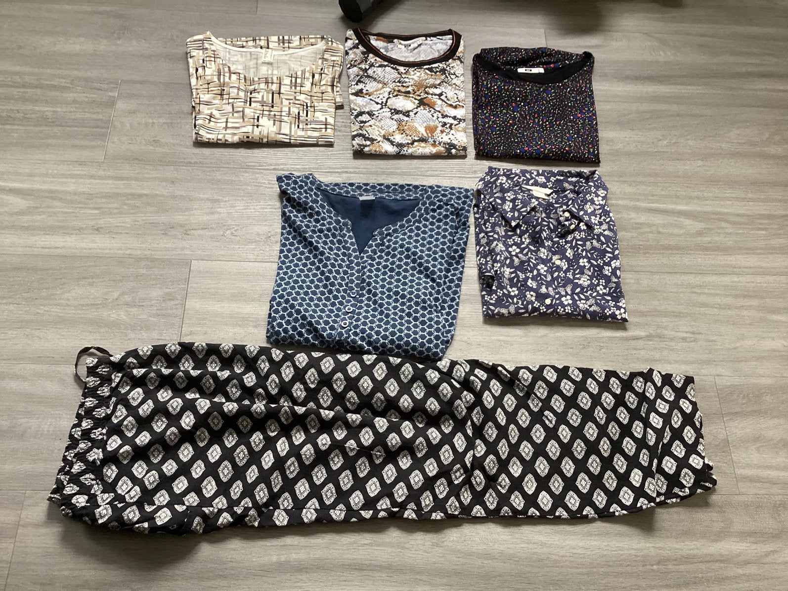 GRATIS.OPHALEN. DAMES KLEDING. ZOMER. VERSCHILLENDE MATEN ., Kleding | Dames, Ophalen, Gedragen