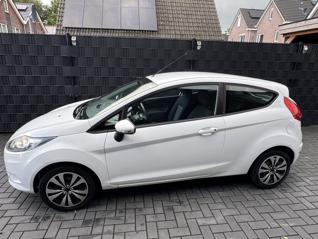 Ford Fiesta 1.25 Limited| WIT| 3DRS| AIRCO| ELEK PAKKET| NAP, Euro 5, Gebruikt, 4 cilinders, 60 pk