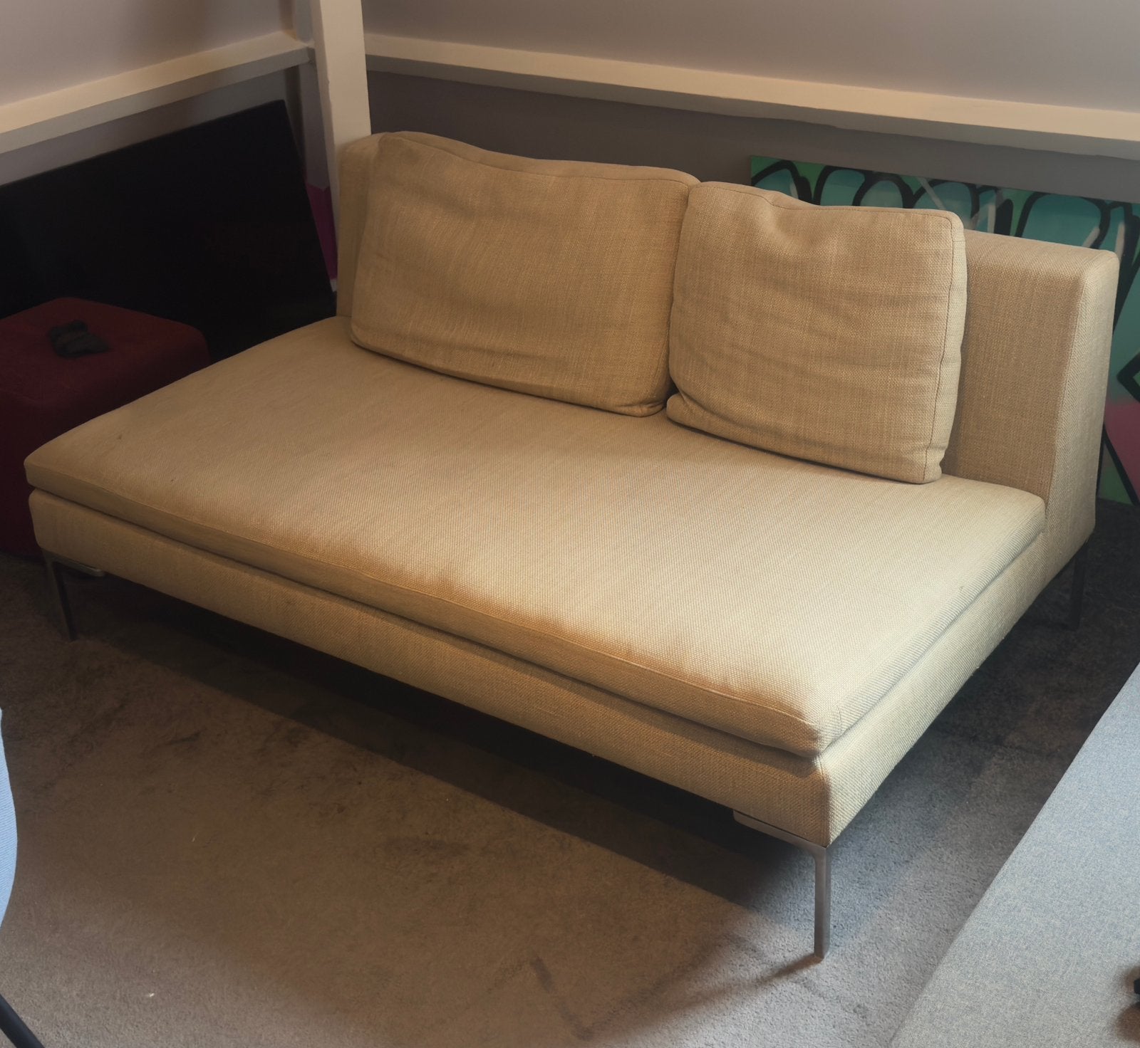 Originele zand kleurige B&B Charles sofa 2-zitter, Huis en Inrichting, Banken | Voetenbanken en Poefen, Ophalen, Gebruikt, 125 cm of meer