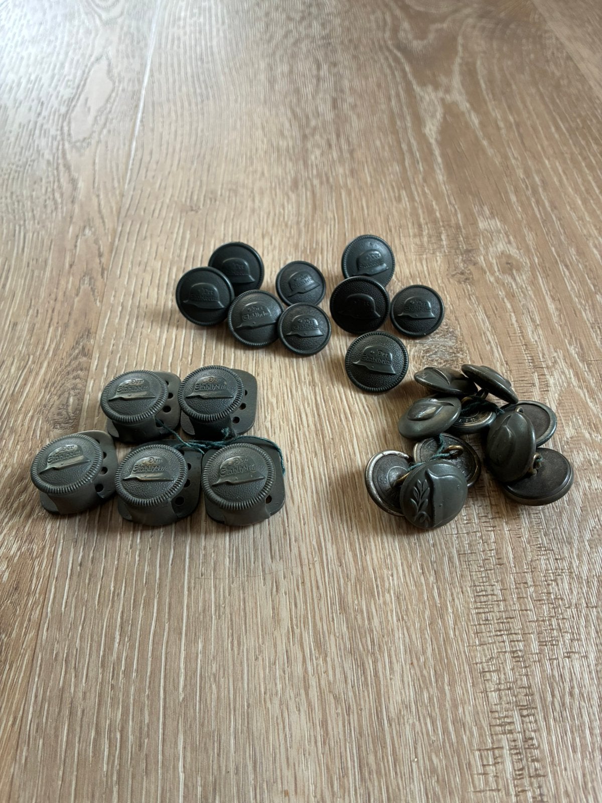 Der Stahlhelm knopen, Ophalen of Verzenden, Zo goed als nieuw, Overige materialen
