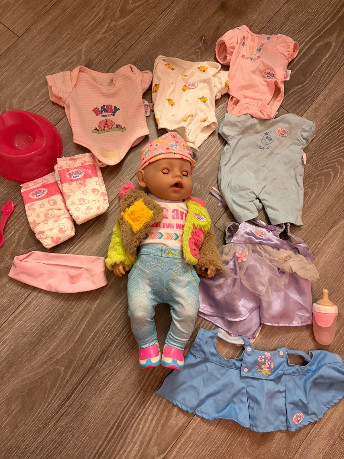 Babyborn in nieuwstaat met toebehoren, Ophalen of Verzenden, Zo goed als nieuw, Babypop