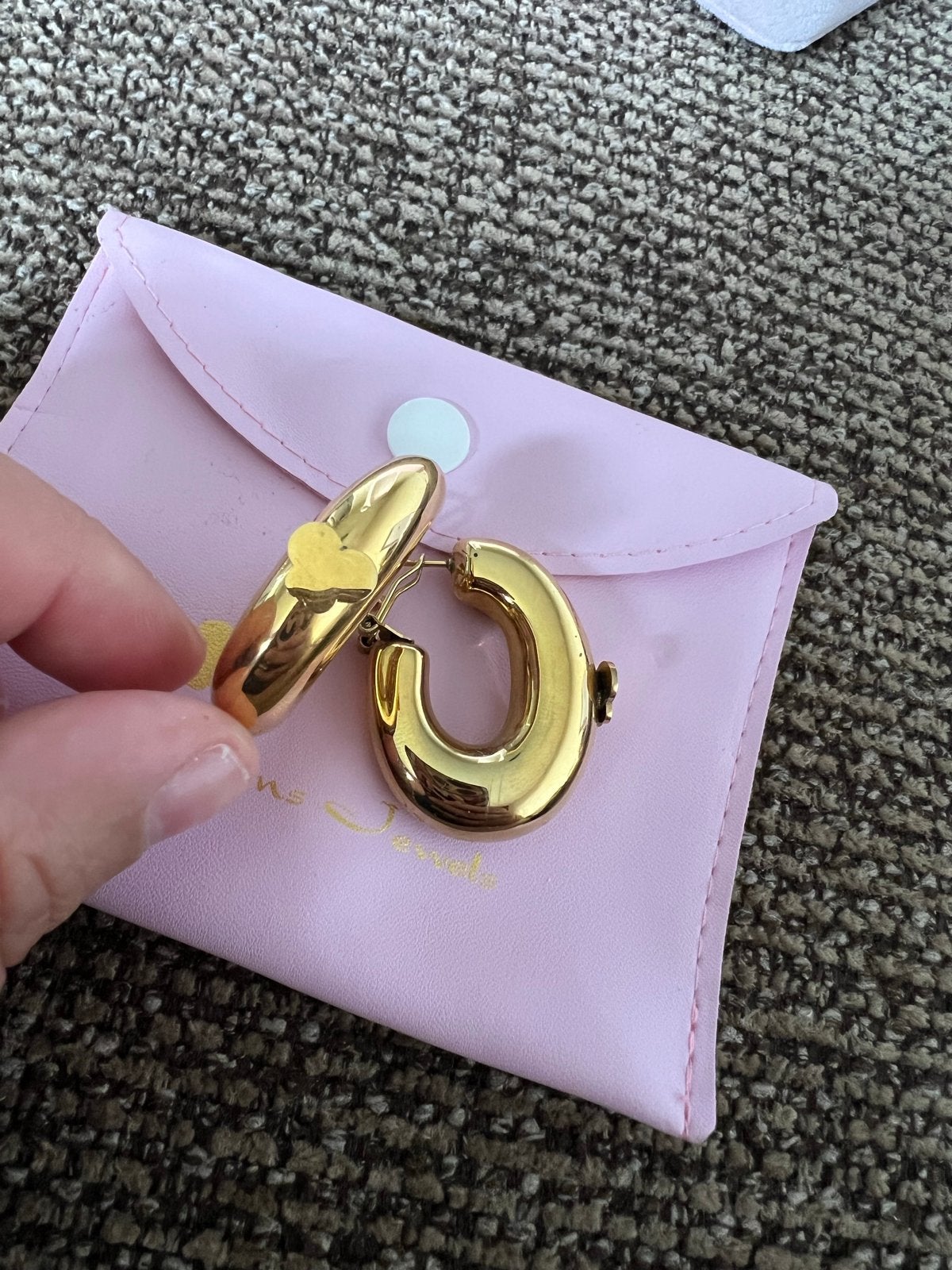 Juli Dans Gouden Creolen Oorbellen, Ophalen of Verzenden, Zo goed als nieuw, Goud, Hangers