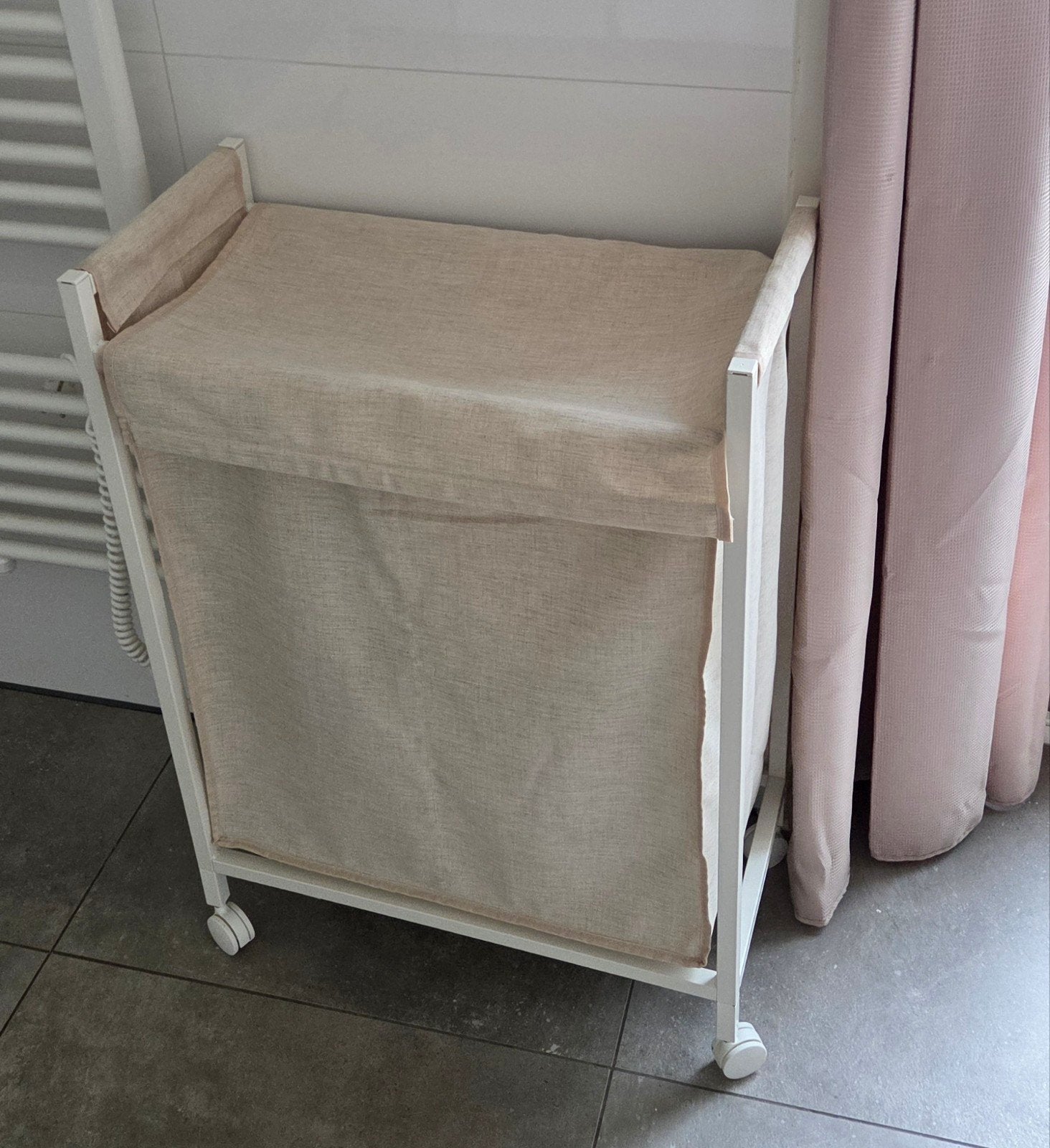 Enhet wasmand (Ikea) met twee vakken en wieltjes, Ophalen, Gebruikt, Beige, Modern