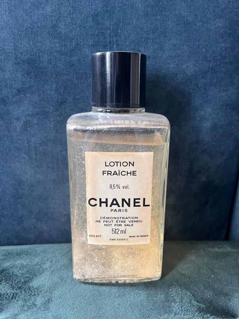 Chanel Lotion Fraîche Factice - Decoratief Fles, Ophalen of Verzenden, Zo goed als nieuw