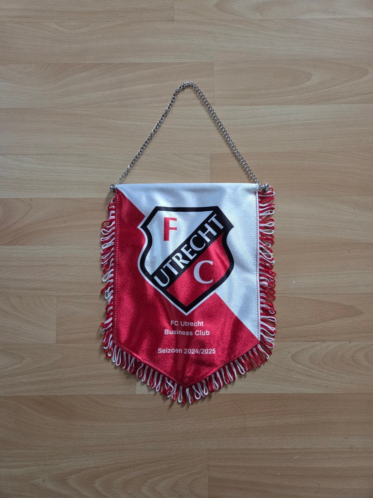FC Utrecht vaan. Zie foto's., Ophalen of Verzenden, Nieuw, F.C. Utrecht, Vaantje of Sjaal