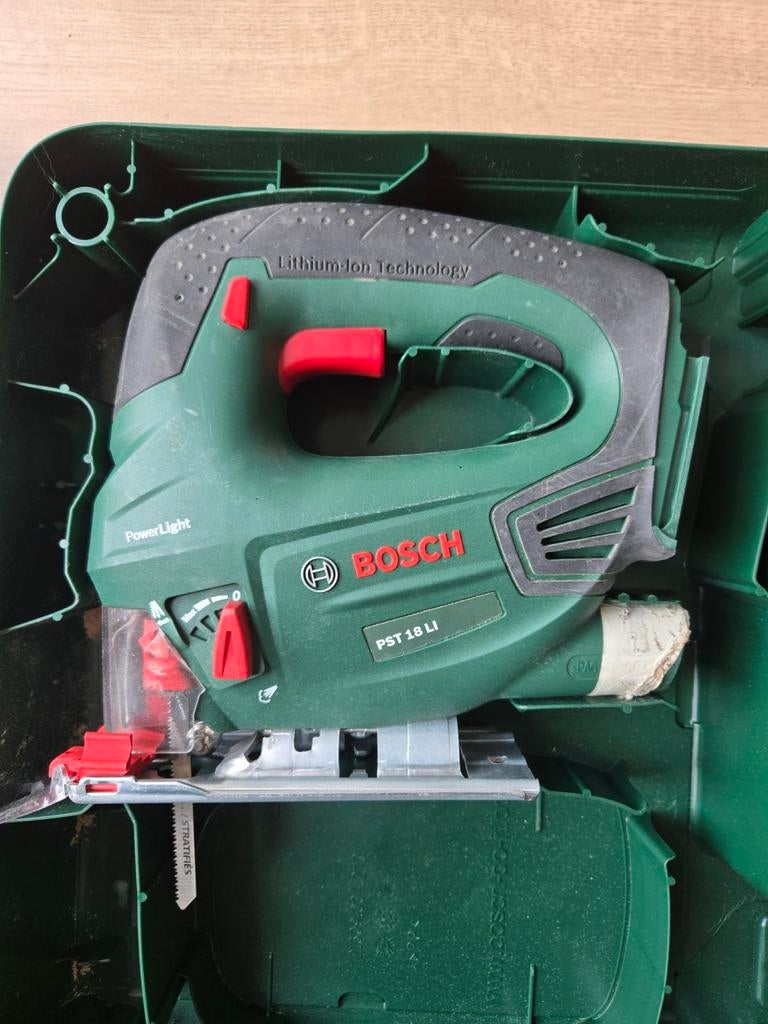 Bosch PST 18 Li Accu decoupeerzaag + koffer, Doe-het-zelf en Verbouw, Gereedschap | Zaagmachines, Decoupeerzaag, Ophalen of Verzenden