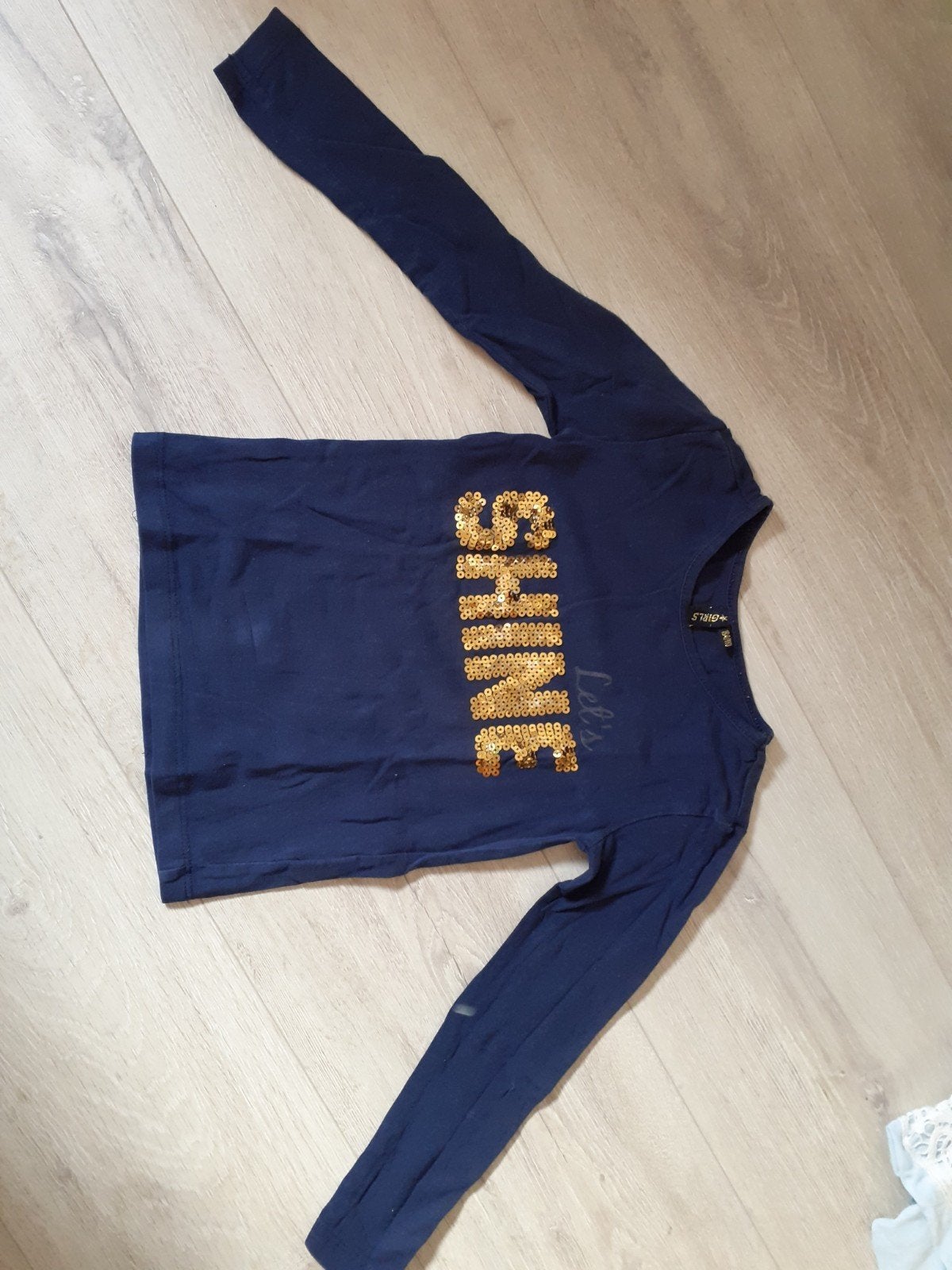 Leuk shirt met pailetten donkerblauw 104/110, Kinderen en Baby's, Kinderkleding | Maat 104, Ophalen of Verzenden, Gebruikt, Meisje