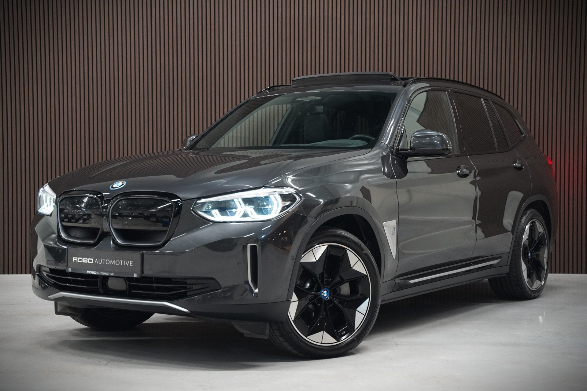 BMW iX3 High Executive 80 kWh | Panoramadak | Harman Kardon, Auto's, Automaat, Achterwielaandrijving, Gebruikt, IX3