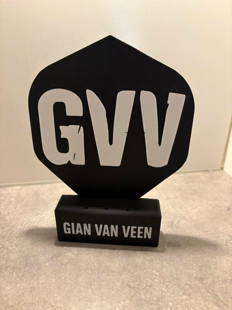 Gian van Veen dart houder, Ophalen of Verzenden, Zo goed als nieuw