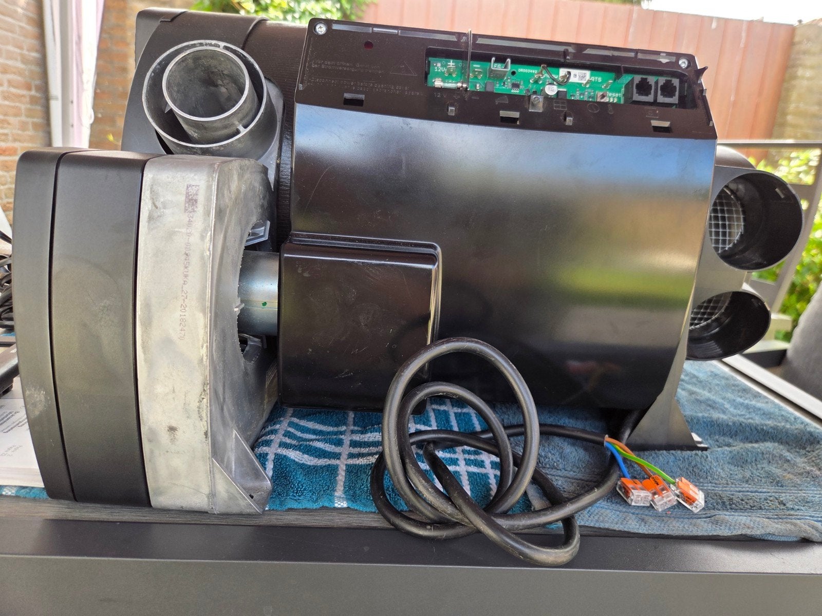 Truma Combi 6E  op 12v/gas en 220v izgs !, Caravans en Kamperen, Camper-accessoires, Ophalen, Gebruikt