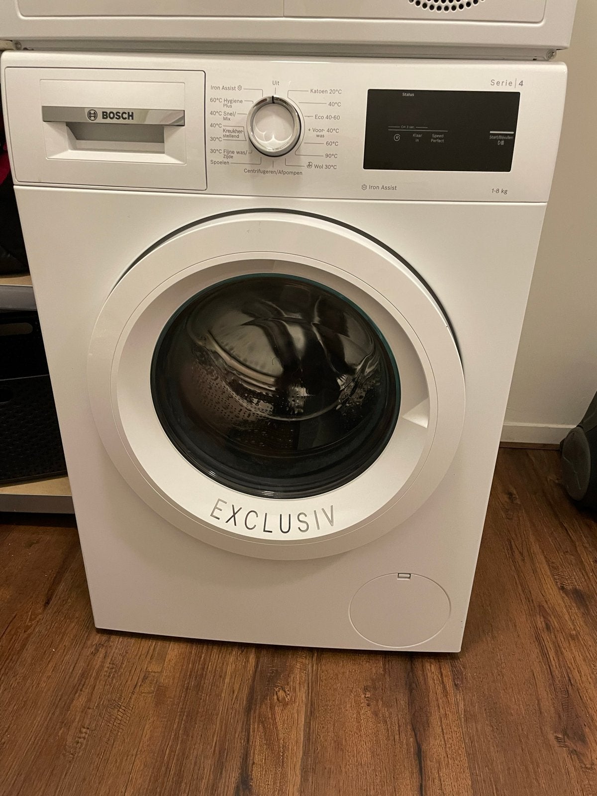 Foto 5 van Bosch Serie 4 Exclusiv Wasmachine en Droger Set