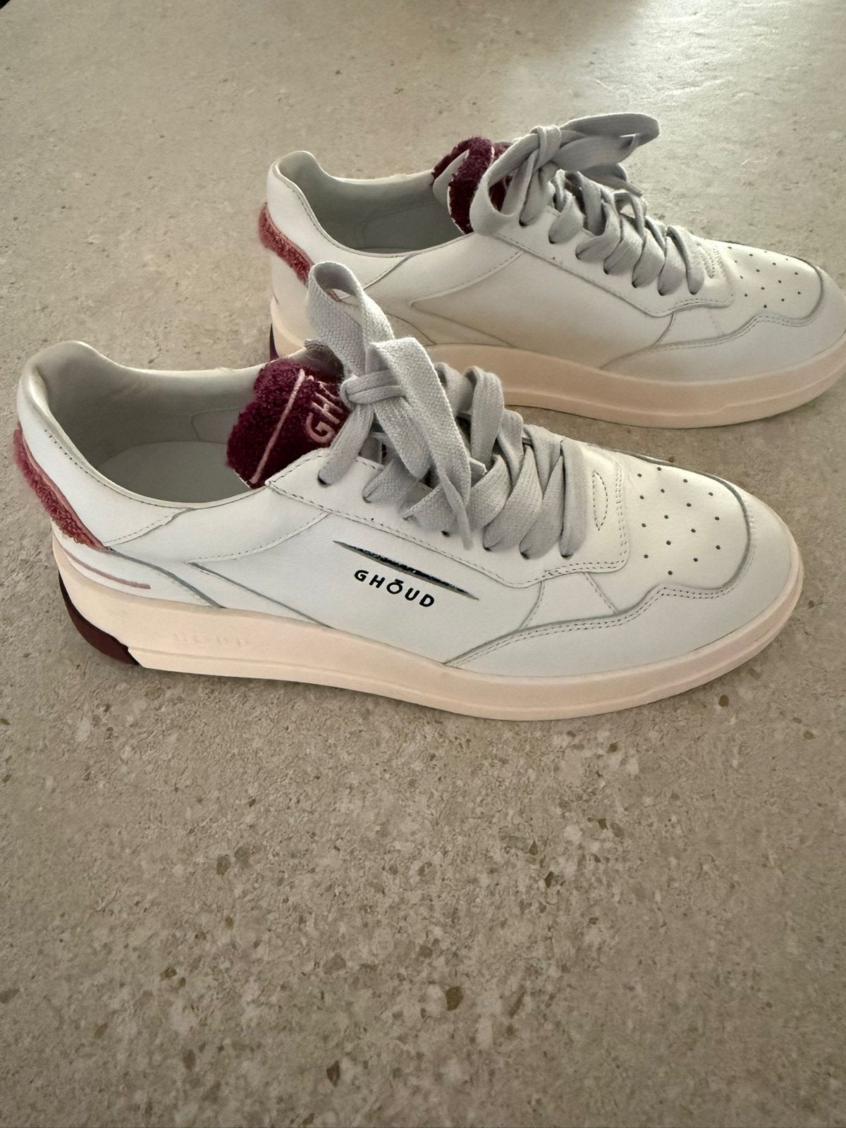 GHOUD Sneakers Maat 40 - Zo goed als nieuw, Ophalen of Verzenden, Zo goed als nieuw, Wit, Sneakers of Gympen