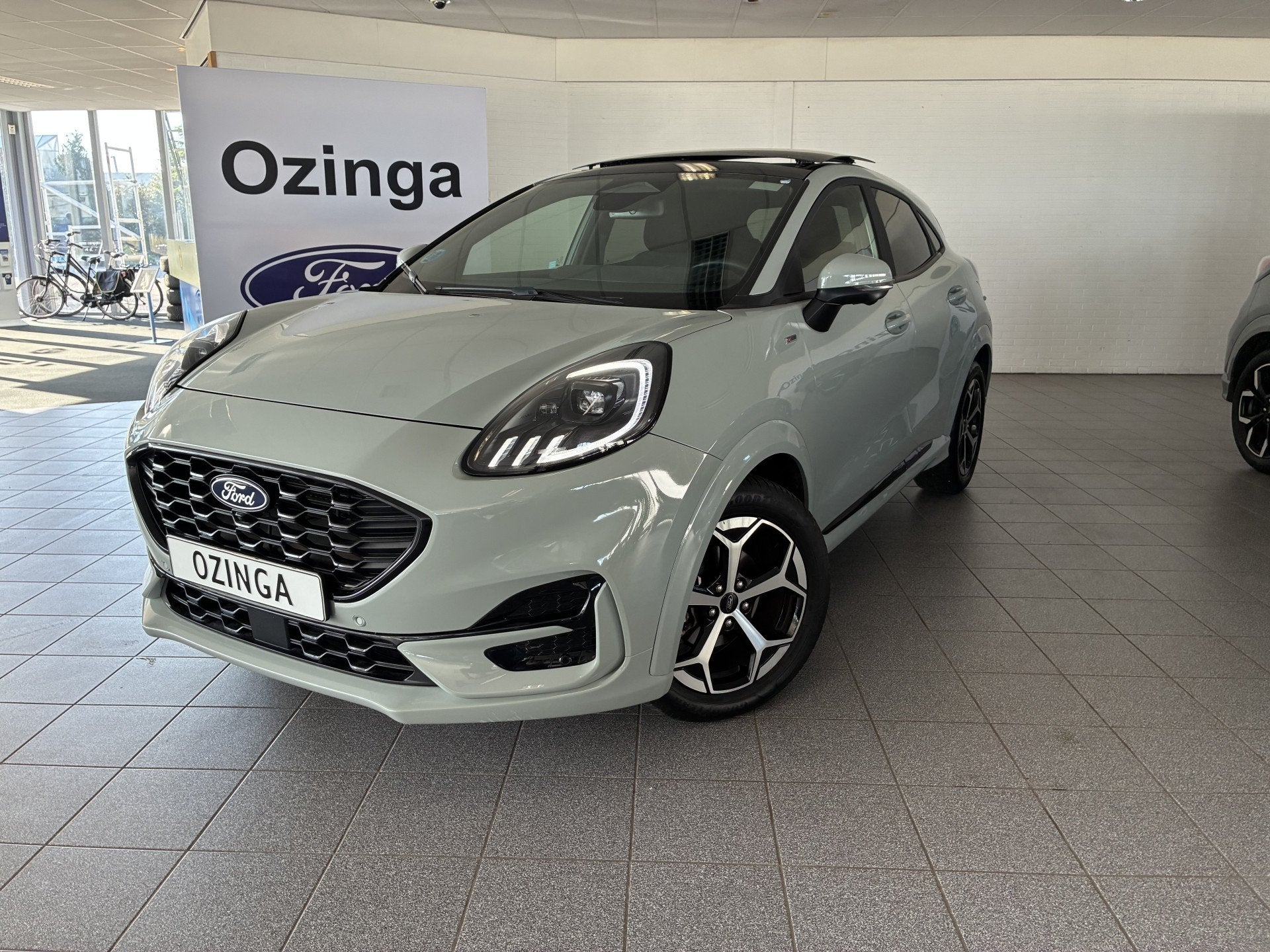 Ford Puma EcoBoost Hybrid ST-Line X-Automaat pano-trekhaak-b, Auto's, Verwarmde buitenspiegels, Euro 6, Met garantie (alle), Bedrijf