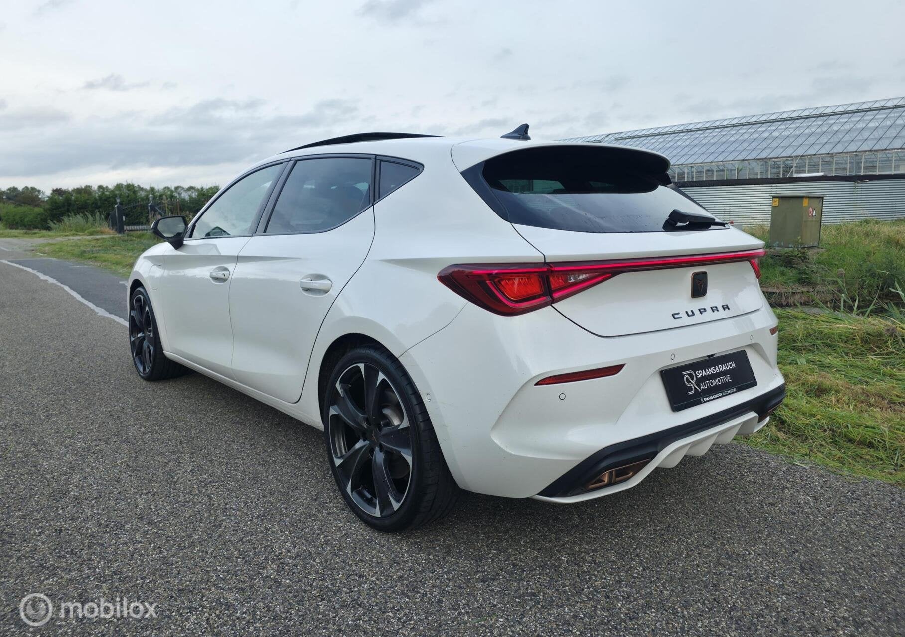 CUPRA Leon 1.4 e-Hybrid VZ 245pk / Pano / Memory / Sfeer, Auto's, 77 km/l, Gebruikt, Zwart, 4 cilinders