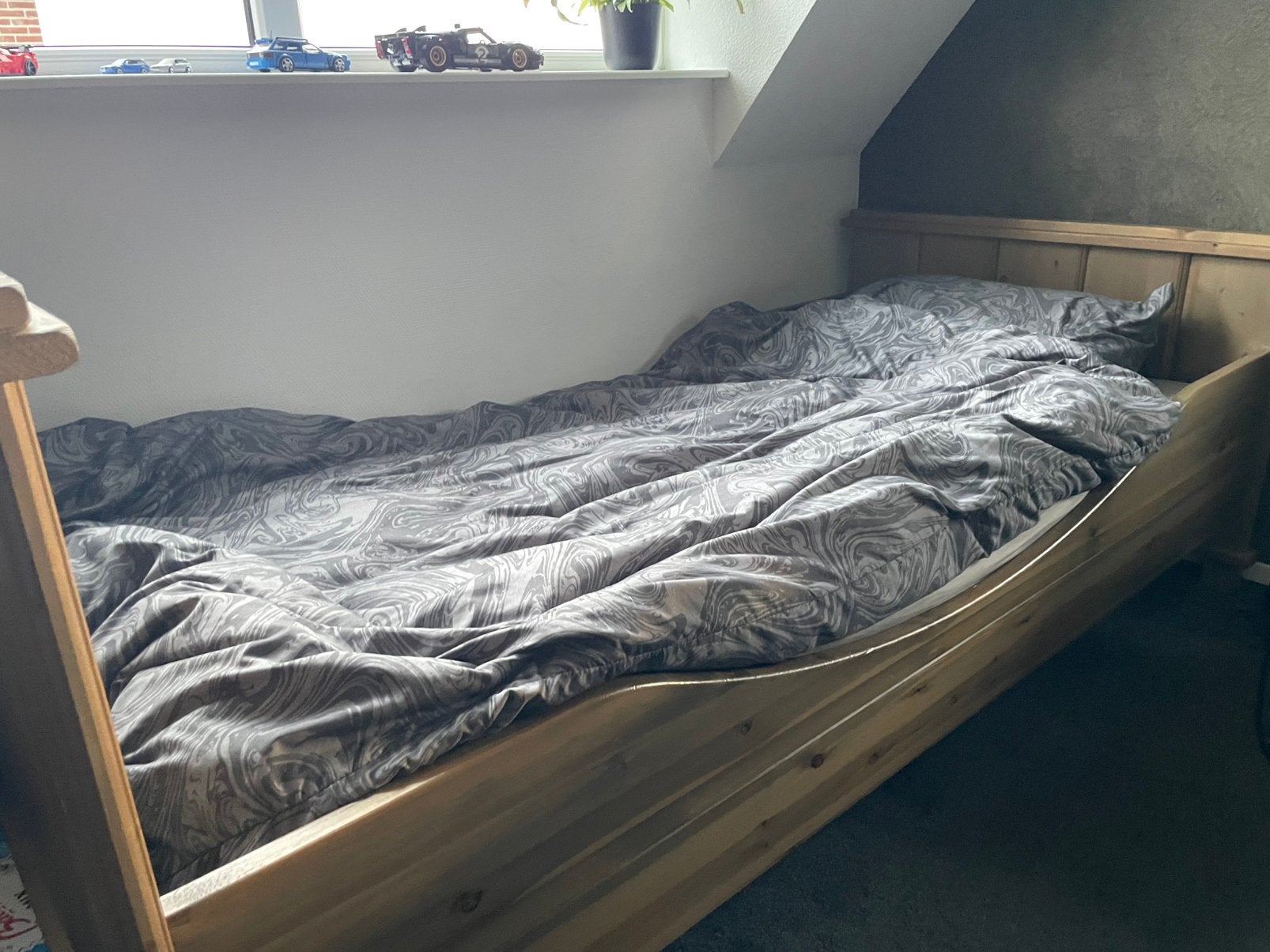 1 persoons bed, Huis en Inrichting, Slaapkamer | Bedden, Ophalen, 90 cm, Eenpersoons, Zo goed als nieuw