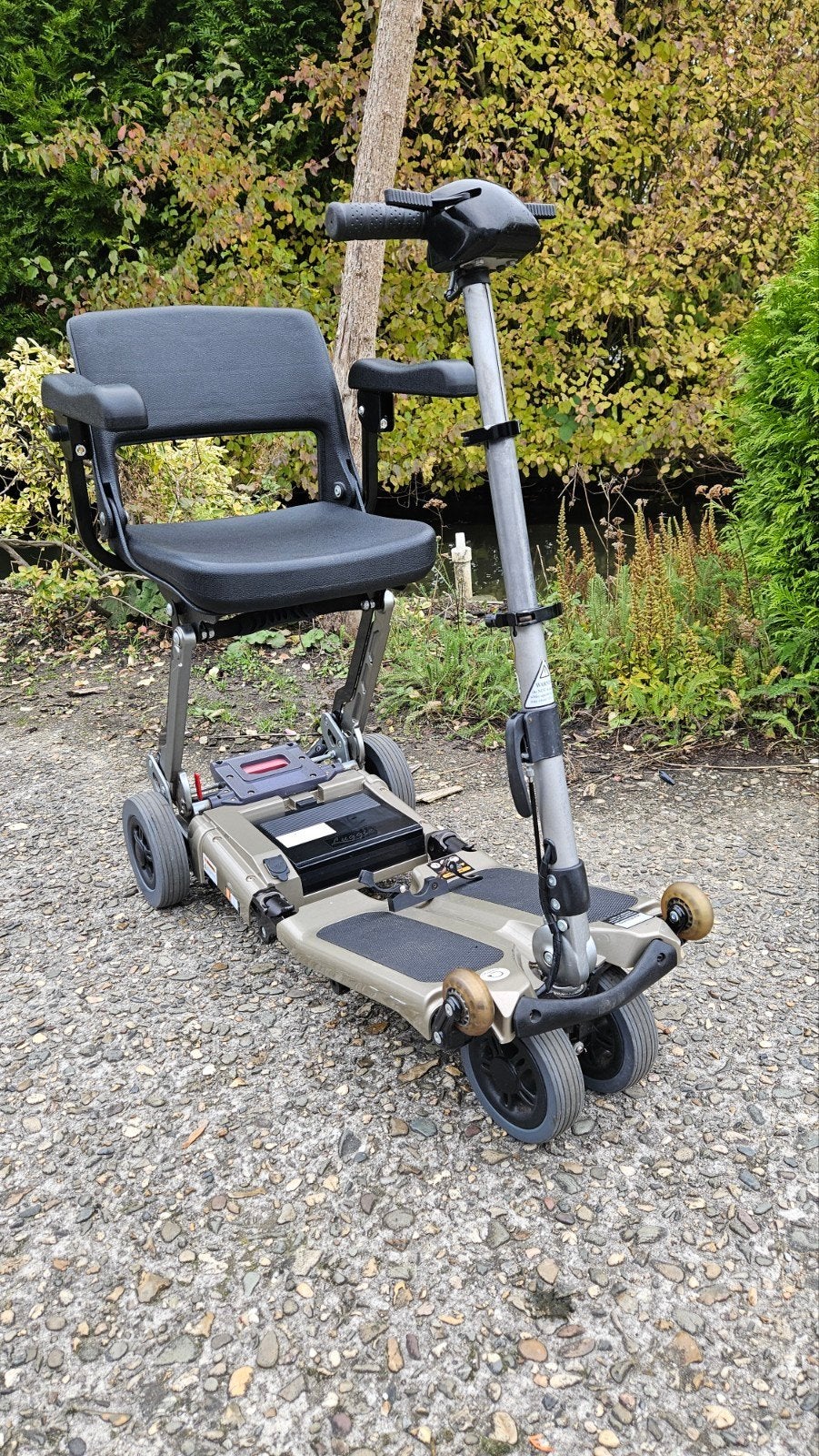 Mango Luggie opvouwbare scootmobiel met Lithium accu 👈🏻, Ophalen, Inklapbaar, Zo goed als nieuw, Elektrische rolstoel