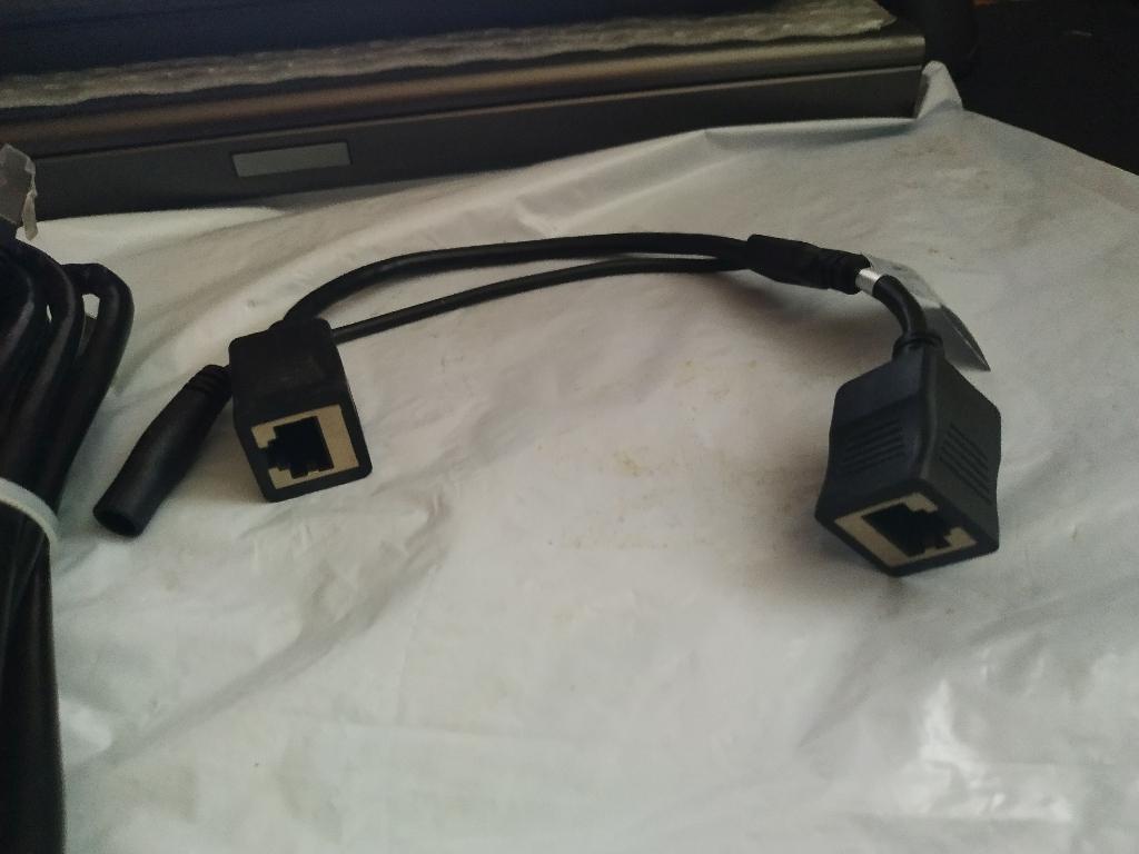 RJ45 Ethernet LAN Adapter, Computers en Software, Pc- en Netwerkkabels, Ophalen of Verzenden, Zo goed als nieuw