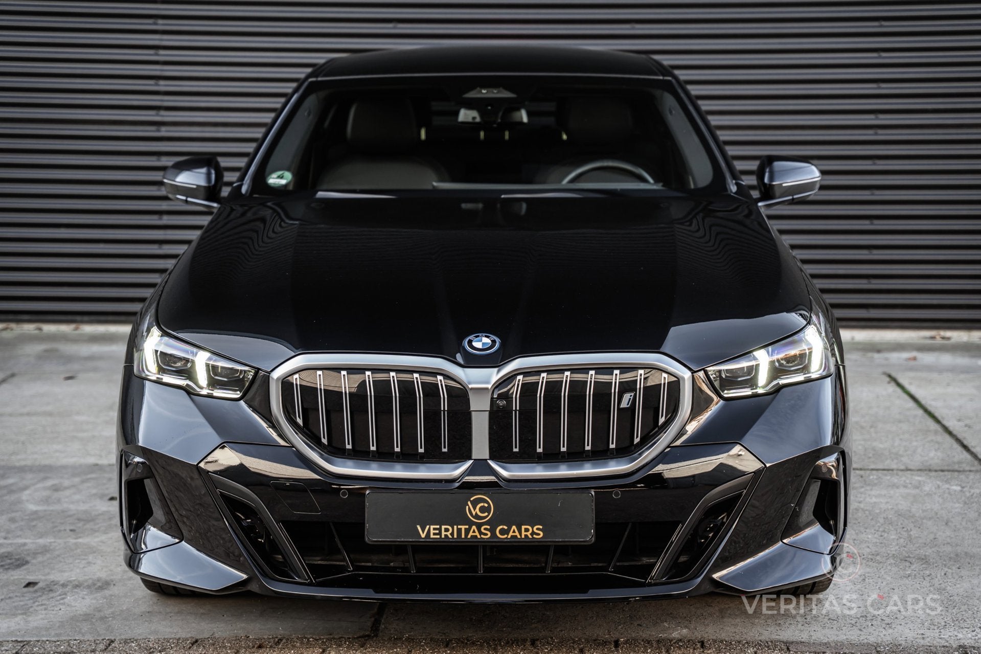 BMW i5