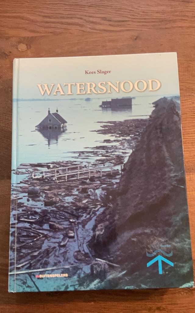 Kees Slager - Watersnood, 20e eeuw of later, Ophalen of Verzenden, Zo goed als nieuw, Kees Slager