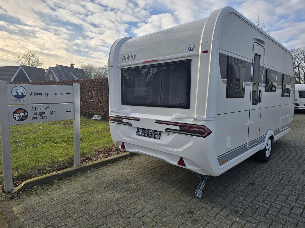 Hobby On Tour 460 DL met 1500 kg as! NIEUW!, Caravans en Kamperen, Hobby, Schokbreker, Bedrijf, Treinzit