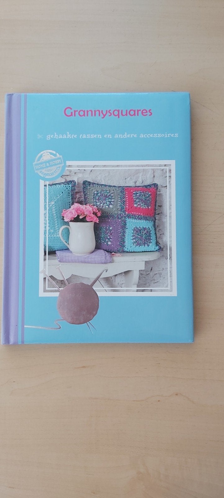 Grannysquares, Boeken, Hobby en Vrije tijd, Ophalen, Zo goed als nieuw, Breien en Haken