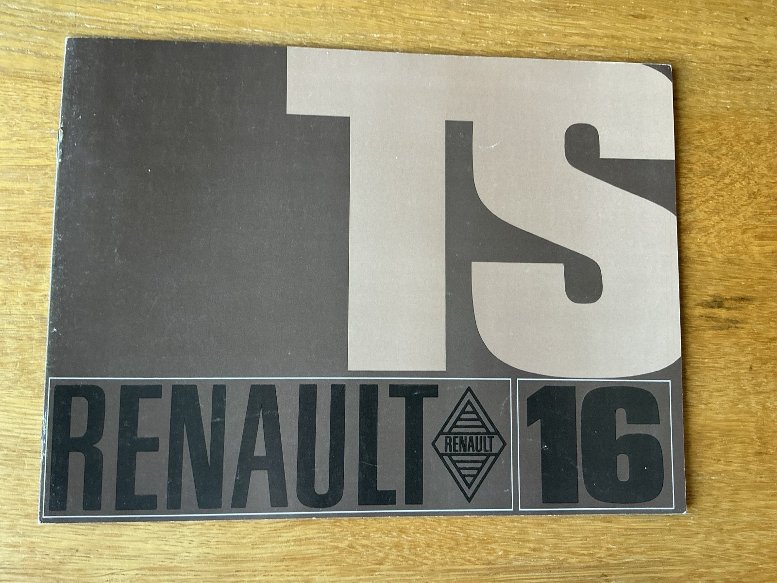 Renault 16 TS Folder - Origineel uit de jaren '70, Ophalen of Verzenden, Gelezen