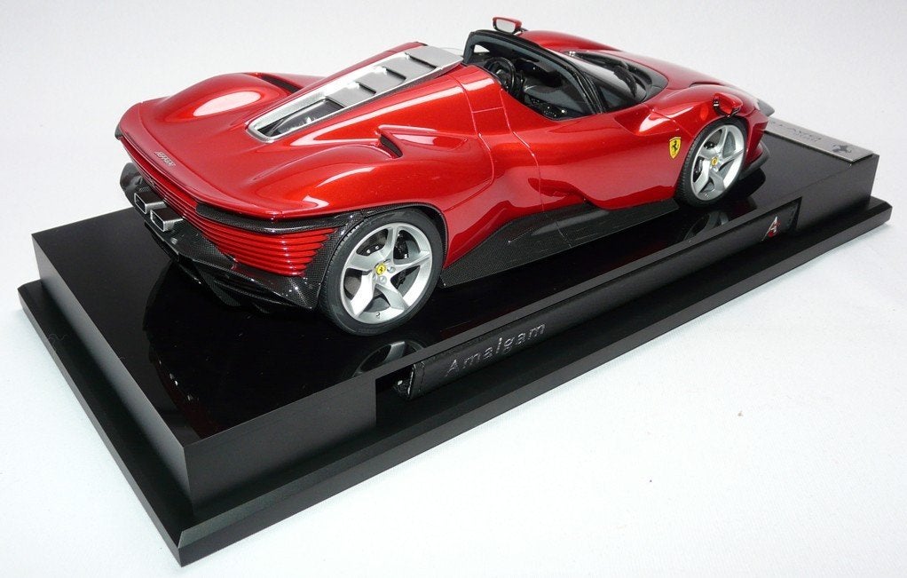 Ferrari Icona Daytona SP3 Rosso Magma 1:18 van Amalgam, Hobby en Vrije tijd, Modelauto's | 1:18, Ophalen of Verzenden, Nieuw, Auto