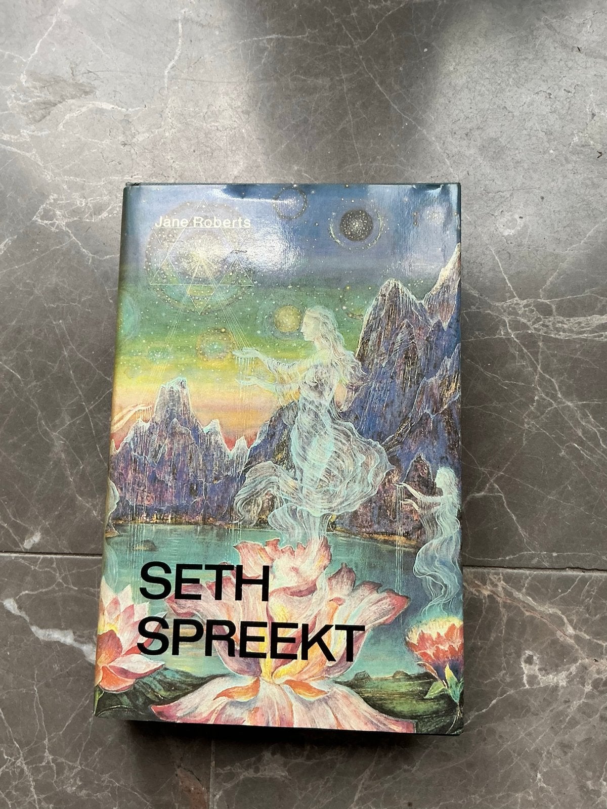 Seth Spreekt - Een hoge intelligente vertelt over leven, Boeken, Esoterie en Spiritualiteit, Ophalen of Verzenden, Gelezen, Spiritualiteit algemeen