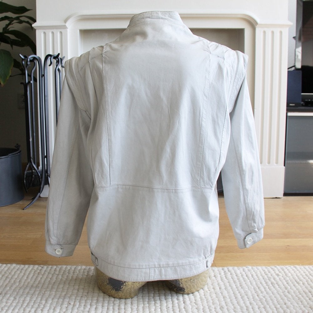 Exclusieve Wit Leren Jas (L) € 75,-, Beige, Maat 42/44 (L), Ophalen of Verzenden, Zo goed als nieuw