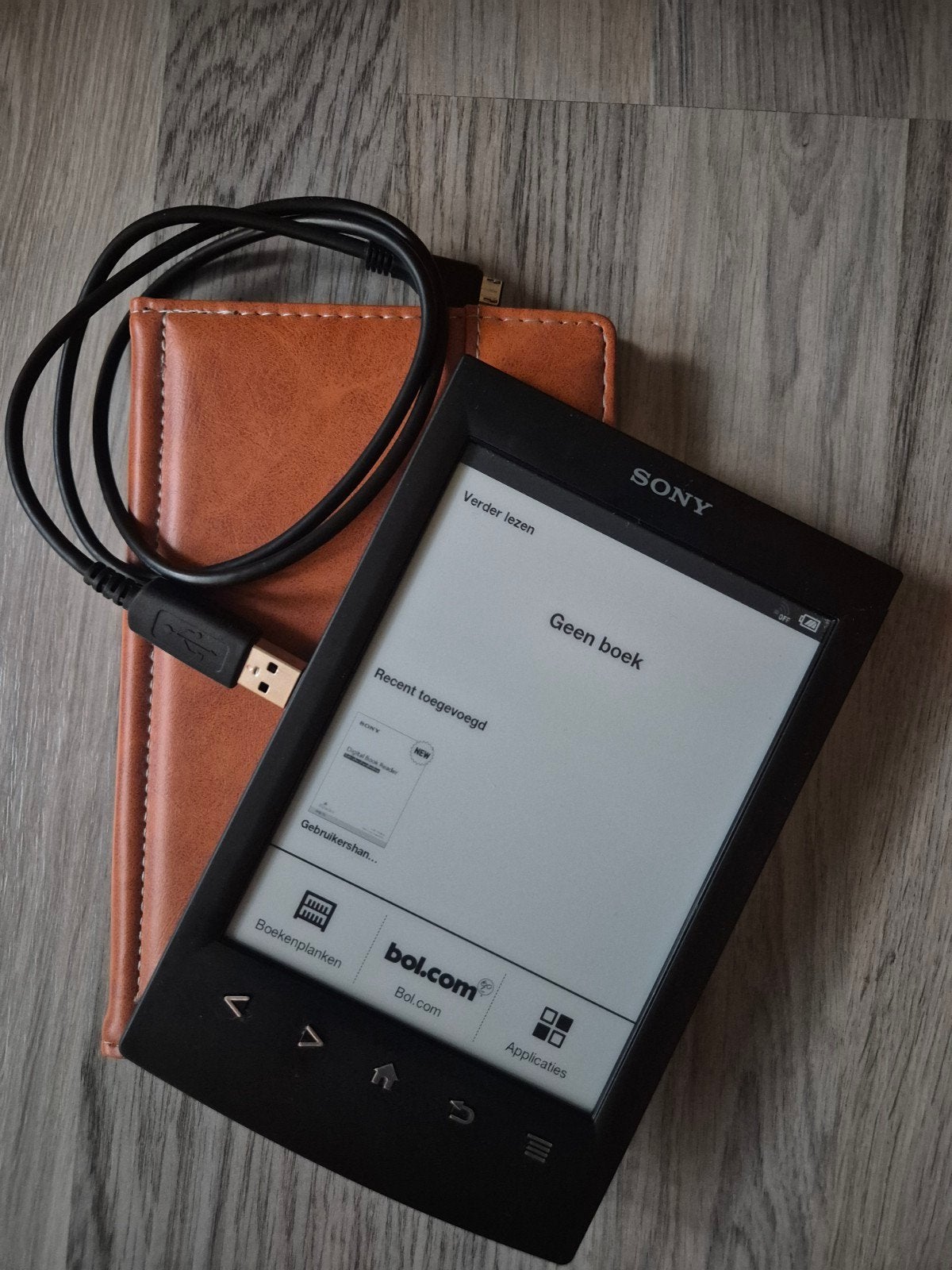 Sony T2 E-reader met chique hoes en oplaadkabel, Computers en Software, E-readers, Ophalen of Verzenden
