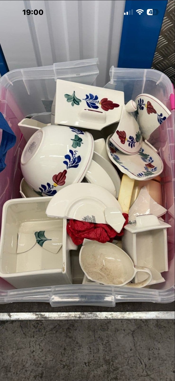 Gratis Boerenbont servies diverse, deels nog bruikbaar, Verzenden