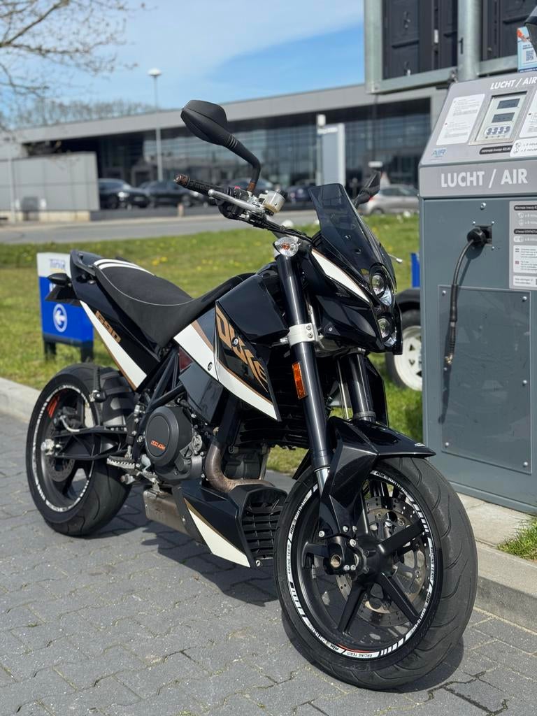 KTM Duke 690, Motoren, Gebruikt, Particulier, Handgeschakeld, 1 cilinder